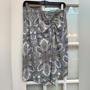 Vintage BCBGMAXAZRIA Y2K Elegant Blue Tan White Medallion Boho Midi Skirt Size M